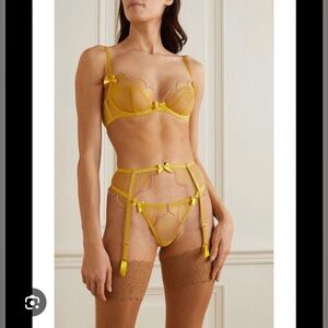 Agent Provocateur Lorna Yellow Lace Bra & Panty Ouvert Set / Easter Set